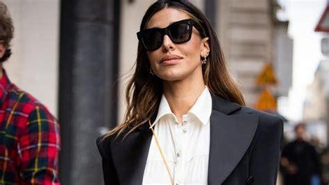 Scarpe Inverno 2021: i mocassini Chanel di Belen Rodriguez 